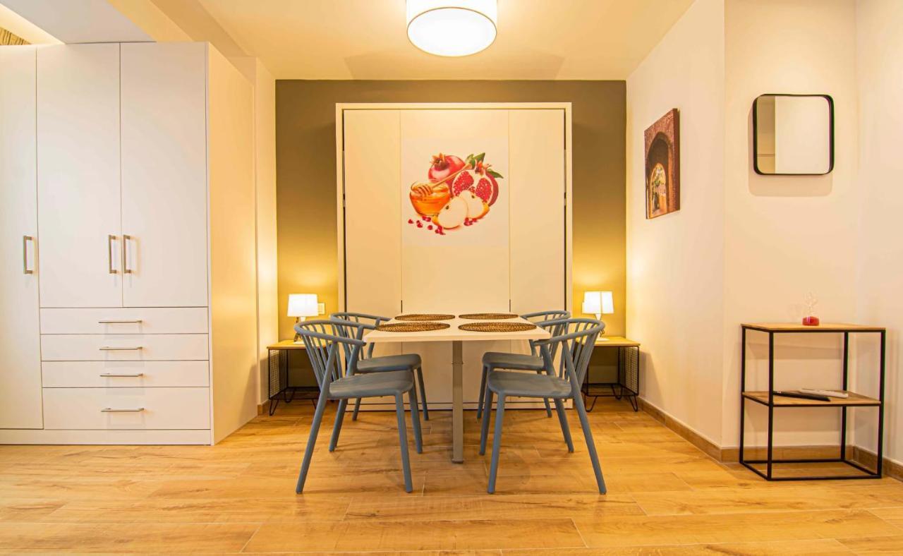 Apartamentos Leonor Málaga Kültér fotó